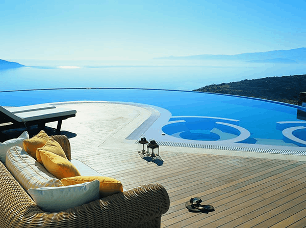 Our Top 3 Luxury Holiday Resorts | Blogs | Dragonfly Traveller